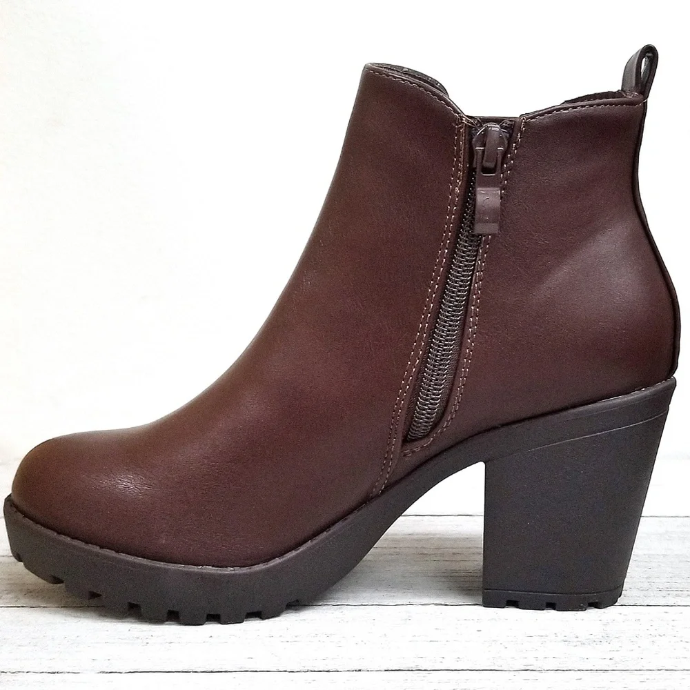 New Brown Chelsea Lug Combat Ankle Boots Booties